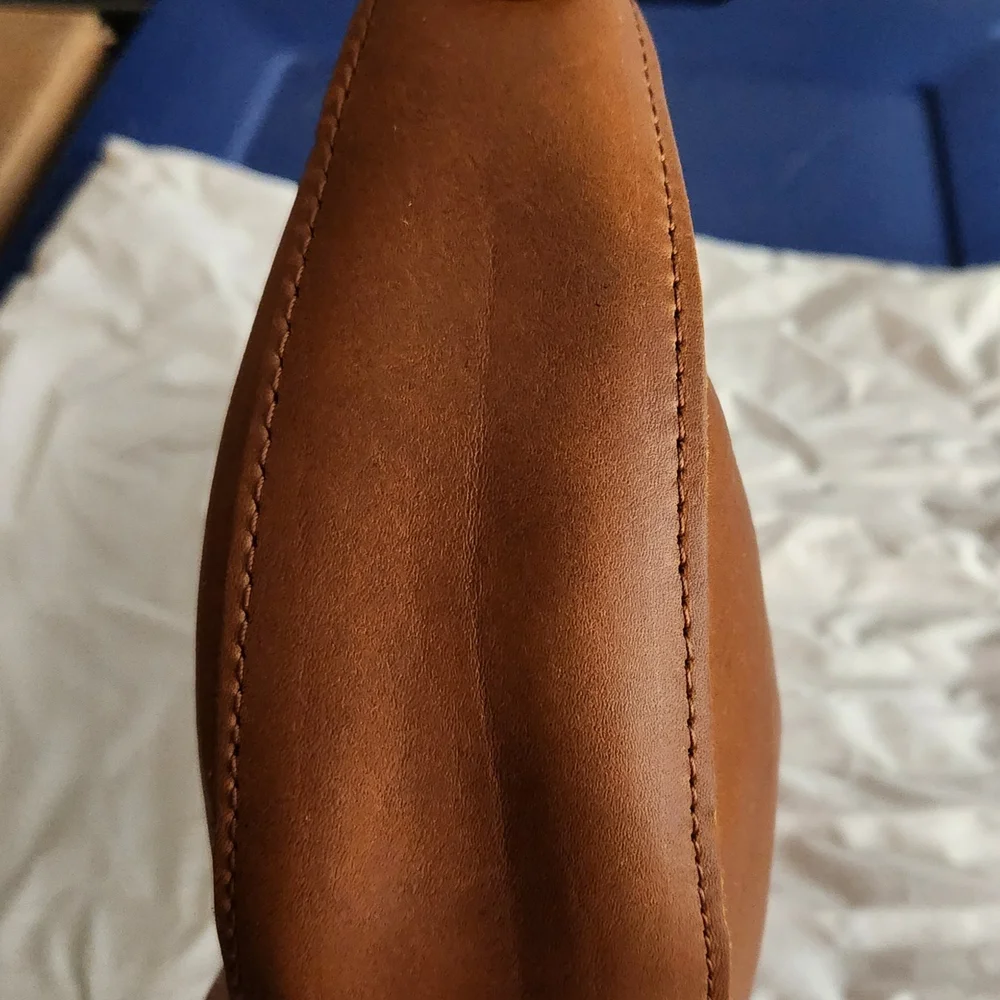 Portland Leather Goods Nora Shoulder Bag - Picture 3 of 11